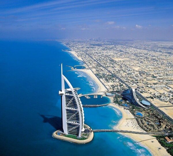 Palm Jumeirah, Dubai’s iconic man-made island, is a top tourist destination. Home to luxury resorts like Atlantis the Palm, pristine beaches, fine dining, and thrilling water adventures, it offers a perfect blend of relaxation, entertainment, and stunning Arabian Gulf views.