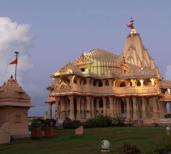 The night view of Somnath Temple is mesmerizing, with its illuminated grandeur reflecting on the Arabian Sea. The temple’s golden glow, serene surroundings and rhythmic waves create a divine ambiance, offering visitors a peaceful and spirituality uplifting experience under the starlit sky.
